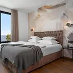 Extravagant 5 Bedrooms Chazaret Frontline Location * 오미스
