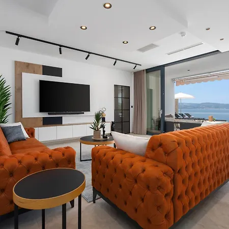 Extravagant 5 Bedrooms Chazaret Frontline Location * 오미스