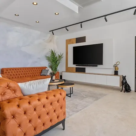 ヴィラ Extravagant 5 Bedrooms Chazaret Frontline Location
