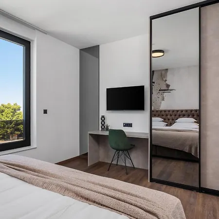 Extravagant 5 Bedrooms Chazaret Frontline Location Spectacular Sea Views Pool Table Sauna Omiš