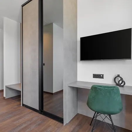 ヴィラ Extravagant 5 Bedrooms Chazaret Frontline Location オミシュ